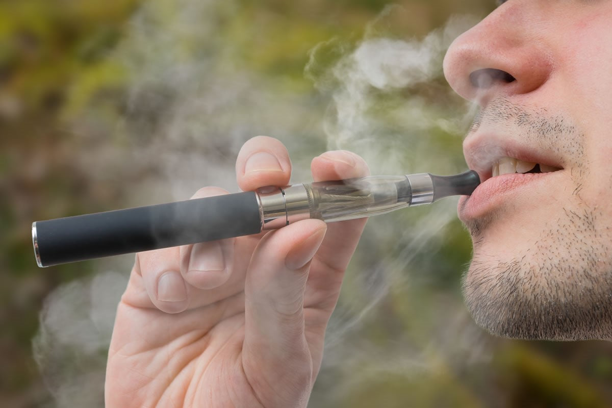 Vaping and Oral Health- What are the Dangers?